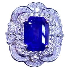 An exquisite Art Deco style for this elegant ring in 18k gold , so chic and refined, with a Ceylon blu royal color sapphire , extra fine quality, of 5,58 carats and round and baguettes cut diamonds of 1,63 carats, F/VS . Handcrafted by artisan goldsmith. Excellent manufacture and quality. Complete with AIG report. Whosale price. Note: on my shipment, customers not pay taxes and duty. Royal Colors, Ceylon Sapphire, Estilo Art Deco, Baguette Cut Diamond, Elegant Ring, Dream Jewelry, Art Deco Style, Sapphire Diamond, Deco Style