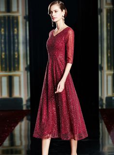 Don't feel like you have to wear a long dress just because you're the mother of the bride. For many weddings, a knee-length design can also make an excellent option making this dress a preferred choice for mothers. It is manufactured from top quality sequins and shaped in an A-line silhouette. The burgundy color of the dress is striking and sophisticated so remember to keep your makeup and accessories neutral when wearing this bold hue. It includes a zipper up feature at the back and it has an in built bra. The sleeve style is short and the neckline is v shaped. It is a great choice for wedding, parties, prom, or date night. Red Dress Modest, Makeup And Accessories, Red Wedding Dress, Red Wedding Dresses, Sequin Prom Dress, Sequin Appliques, Wedding Parties, Tea Length Dresses, Mother Of The Bride Dress