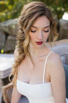 Elegant Hairstyles Front View, Side Braid Hairstyles For Wedding, Side Braid Wedding Hair, Wedding Hair Front View, Twisted Hair, Engagement Hairstyles, Idea Wedding, Makeup Idea