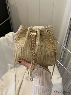 BirdinBag - Chic Gold Chain Bucket Bag with Drawstring Closure Drawstring Bucket Bag, Word Wrap, Bag Bag, Polyester Material, Gold Chain, Gold Chains, Bucket Bag, Bag Lady, Chain