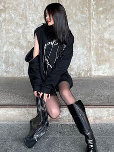 Gothic Oversized Hooded Sweatshirt - Pastel Kitten Hoodie Female, Plaid Winter Jacket, Women Grunge, Goth Tops, Korean Fashion Black, Plaid Jacket Women, Black Crop Tee, Punk Streetwear, Ghost Girl