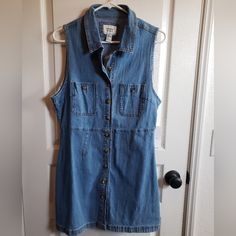 Denim Button Up Forever 21 Dress Sleeveless Approximately 35" Long Very Pretty New!! Sleeveless Light Wash Denim Top With Button Closure, Light Wash Sleeveless Denim Top With Button Closure, Sleeveless Light Wash Denim Dress With Button Closure, Medium Wash Sleeveless Denim Top With Buttons, Fitted Medium Wash Denim Dress By Forever 21, Forever 21 Fitted Medium Wash Denim Dress, Forever 21 Medium Wash Denim Dress For Summer, Forever 21 Summer Medium Wash Denim Dress, Forever 21 Medium Wash Denim Summer Dress