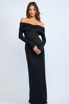 This Beatrice Off the Shoulder maxi is designed to fit like a glove, with added stretch for maximum comfort. The off-the-shoulder style adds a touch of elegance, and the versatile design allows for easy dressing up or down. Perfect for any occasion. True to size model is wearing size small Formal Off The Shoulder Dress, Off The Shoulder, Maxi Dress, Long Sleeve, Black, Design