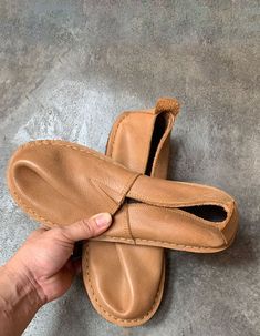 Camper Shoes, Brown Eyed Girls, Soft Shoes, Chunky Heels Sandals, Barefoot Shoes, Unique Shoes, How To Make Shoes, Leather Shoes Men, Winter Boots Women