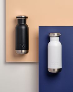 thermos and bottles are placed next to each other on different colored backgroundes