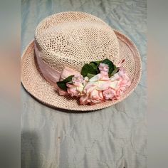 Women's Pink Sunday Hat With Flowers. In Good Condition. Pink Summer Sun Hat For Kentucky Derby, Pink Summer Fedora Straw Hat, Summer Pink Fedora Straw Hat, Pink Summer Hat For Kentucky Derby, Pink Summer Hats For Kentucky Derby, Pink Summer Fedora Sun Hat, Pink Fedora Hat For Summer, Pink Flat Brim Sun Hat For Summer, Pink Feminine Hat With Adjustable Fit