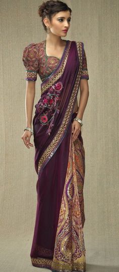 sari Saree Ideas, Blouses Designs, Indian Sari Dress, Sari Dress, Salwar Kamiz, Saree Blouses, Ghagra Choli, Indian Couture, Designer Blouse