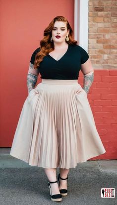 Plus Size Vintage Fashion, Size Inclusivity, Stylish Activewear, Business Outfits Women, Trendy Chic, Plus Size Models, Midi Skirts, Hottest Fashion Trends