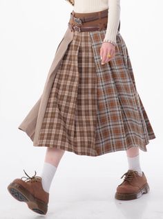 ❤Checked Asymmetrical Wool Pleated Skirt❤︎ Wool Pleated Skirt, Plaid Pleated Skirt, Brown Shorts, Retro Design, Pleated Skirt, Plaid, Wool, Clothes