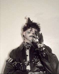 Mens Clown Costume, Jester Makeup, Creepy Clown Makeup, Black And White Clown, Images Pop Art, Clown Clothes, Halloween Clown