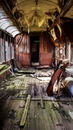 Wasteland Aesthetic, Decay Photography, Abandoned Railway, Abandoned Trains, Ghost Train, Abandoned Train, Old Trains, Train Car