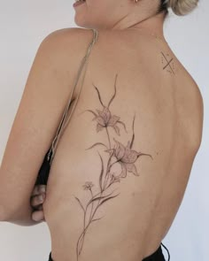 STIGMA EM149 Wrap Around Tattoo Back, Sleek Tattoos For Women, Asian Lily Tattoo, Delicate Floral Back Tattoo, Self Love Back Tattoo, Shoulder Back Flower Tattoo, Back Red Tattoo, Peony Back Tattoo, Lily Spine Tattoo