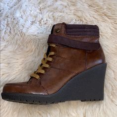 New In Box Bongo Women's Ponder Wedge Boot - Cognac Size 8.5 Leather Wedge Sneakers With Platform, Casual Brown Leather Wedge Sneakers, Faux Leather Wedge Heel Boots, Casual Brown Wedge Boots With Reinforced Heel, Leather Wedge Heel Boots Medium Width, Brown Platform Wedge Sneakers With Round Toe, Casual Brown Platform Wedge Boots, Brown Leather Platform Wedge Sneakers, Brown Wedge Boots With Reinforced Heel And Round Toe