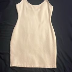 Only Worn Once, Looks Brand New, Fashion Nova Spring Scoop Neck Dress For Date Night, Scoop Neck Dresses For Spring Date Night, Beige Scoop Neck Summer Dress, Casual Bodycon Mini Slip Dress, Chic Mini Dress With Scoop Neck For Day Out, Scoop Neck Bodycon Dress For Date Night In Spring, Casual Bodycon Slip Dress For Spring, Casual Scoop Neck Dress For Date Night, Casual Solid Mini Length Slip Dress