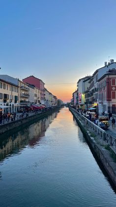 #sunset #milano #travel Foto Milano Aesthetic, Navigli Milano, Milan Trip, Milan Aesthetic, Milan Instagram, Milan Italy Travel