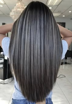 Dark Brown With Ash Blonde Highlights, Dark Hair Color Ideas For Summer, High Contrast Hair, Florida Hair, Platinum Highlights, Black Hair Balayage, Brown Hair Inspo