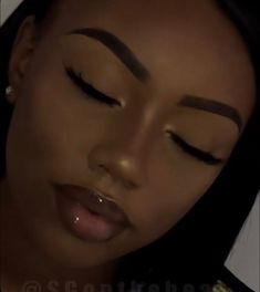 Flawless Face Makeup, Maquillage Yeux Cut Crease, Birthday Makeup Looks, Good Makeup, Makeup Skills, Soft Makeup Looks, Makeup For Black Skin, Birthday Makeup, Brown Skin Makeup