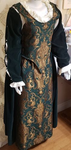 Dickens Dress, 1800's Dress, Pakistani Women, Pakistani Women Dresses, Brocade Skirt, Dress Bodice, Velvet Sleeve, Hoop Skirt, Detachable Sleeves