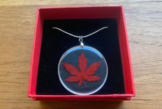 Beautiful necklace made with a preserved Maple leaf in resin. Choose the length of the sterling silver chain. You also have the option to add a beautiful card with your own personal message, perfect for sending directly to the recipient. Necklaces come in a red gift box. These gift sets are perfect for Valentine's Day, anniversaries, birthdays or just because! Silver Resin Jewelry Gift, Nickel Free Resin Necklaces For Gifts, Handmade Leaf Necklace For Gift, Handmade Leaf Shaped Necklace For Gift, Leaf Shaped Pressed Flowers Jewelry Gift, Sterling Silver Leaf-shaped Jewelry Gift, Handmade Leaf-shaped Necklace Gift, Handmade Leaf-shaped Necklace For Gifts, Nickel-free Resin Necklaces For Gifts