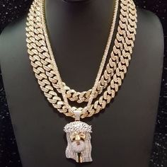 14k Gold Plated Iced Out Diamond Simulated Chains Combo 18" 20" Best Of The Best Jewelry Combo Superior Quality Shipped From Usa This Set Is Unique And Stand Out Like The Real Deal Retails For Over 12000$. Grabe Your's While We Have Them In Stock This Set Is Impressively Cheaper Today We Ship The Same Day .... Please Don't Hesitate To Contact Us Fast Shipping Condition-New, Never Worn-No Box 100% Satisfaction Guaranteed. White Gold Jewelry With Rope Chain And Cuban Link, White Gold Jewelry With Rope Chain In Cuban Link, Yellow Gold Cuban Link Diamond Necklace, Yellow Gold Necklaces With Cuban Link Rope Chain, Gold Plated White Gold Cuban Link Necklace, Gold Plated Cuban Link Rope Chain Necklace, Rose Gold Cuban Link Necklace With Curb Chain, Yellow Gold Necklace With Cuban Link Rope Chain, Yellow Gold Diamond Necklace With Cuban Link