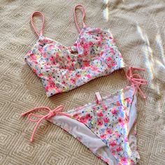 New Without Tags! Victorias Secret Swim Suit Set Size Medium. Super Cute. Swimsuits Pink, Tropical Core, Cute One Piece Bathing Suits, Cute One Piece, One Piece Bathing Suits, Floral Swimwear, Cute Bathing Suits, Pink Swimsuit, Swim Suits