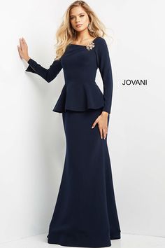 Look like a star in this gorgeous Peplum Long Sleeve Evening Gown by Jovani. Designed with an impressive peplum cut, this gown is sure to turn heads. Showcase your style and elegance with this stunning piece. Elegant Peplum Dresses For Gala, Elegant Blue Peplum Dress, Blue Peplum Dress For Formal Occasions, Long Sleeve Evening Gowns, Short Dress Styles, Unique Prom Dresses, Long Sleeve Gown, Glamorous Dresses, Dress Images