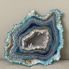 Resin Geode Wall Art, Gemstone Painting, Geode Painting, Geode Wall Art, Geode Wall, Resin Work, Resin Geode, Resin Art Painting, Geode Art