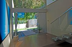 Hollywood Hills home front entry art gallery & glass wall atrium. Ideas Decoracion, Modern Stairs