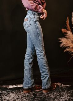 Spirit Jeans Ideas, Spirit Jeans, Jeans Ideas, Trendy Christmas Outfits, Country Style Outfits, Western Wear Outfits, Cute Country Outfits, Western Style Outfits, Trendy Jeans