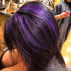 Dark Hair Purple Highlights, Black Hair Purple Highlights, Purple Highlights Black Hair, Highlights Black Hair, Diy Ombre Hair, Skunk Hair, Purple Highlights