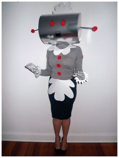 rosie Motherly Character, Jetsons Costume, Rosie The Robot, Robot Costumes, 70s Costume, Baby Kostüm, The Jetsons, Creative Costumes, Halloween Costumes Makeup