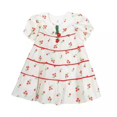 Vestido Infantil em tecido de algodão com textura de linho, decote em U, mangas fofas, pala pequena com abertura e amarração de crochê, recortes franzidos com detalhe de vivo abrindo a roda, deixando soltinho e confortável. Feito com a estampa exclusiva “Uma florzinha”.
Composição Tricoline 100% algodão Playful Cotton Dress For Holiday, Playful Cotton Holiday Dress, White Cotton Holiday Dress, Sweet Short Sleeve Cotton Dress, Off White, White