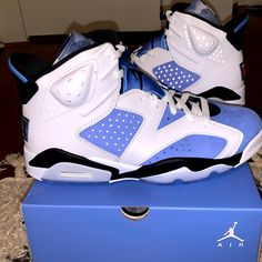 Brand New In Box, Unworn, Air Jordan 6 Retro. “Unc Home” Men’s Size 9.5 Is Uk 8.5 Br 41 Cm 28 Eur 43 Ct8529410 The Air Jordan 6 Retro 'Unc Home' Pays Homage To Michael Jordan’s Alma Mater, Bearing A Colorway Reminiscent Of The University Of North Carolina. The Classic Hoops Sneakers Feature A White Leather Upper Set Against University Blue Nubuck Underlays. Hits Of Navy Appear On The Molded Tpu Heel Tab And Collar Lining. Navy Repeats On The Midsole, Which Houses Visible Air-Sole Cushioning. The Blue Sneakers With Contrasting Heel And Round Toe, Blue Sneakers With Perforations And Round Toe, Blue High-top Sneakers With Contrasting Heel, Sporty Blue Custom Sneakers With Perforations, Blue Leather Jordan Shoes With Cushioned Footbed, Modern Blue Basketball Shoes With Round Toe, Blue Low-top Sneakers With Contrasting Heel Counter, Blue Low-top Sneakers With Contrasting Heel, Modern Blue Sneakers With Perforations