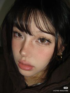 Aya Takano Inspired Makeup, Makeup Looks Beabadoobee, Chinese Makeup, Contact Lenses, Beautiful Makeup, Lenses, Celebrities