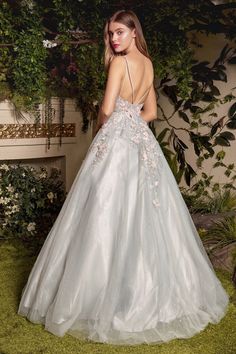 You'll love twirling around in this floral applique long sleeveless glitter tulle dress with A-line skirt by Andrea & Leo A1040. This gown features blush 3D organza floral appliqued over sage embroidery on a sheer corset bodice. The A-line silhouette accentuates the wearer's waist, and the ballgown skirt truly brings forth the fairy tale aesthetic. Soft, romantic, and ethereal, this ballgown is reminiscent of forgotten gardens. Tiana Dress: Blossom Applique Ball Gown Sleeveless V-neck bodice sec Shrek Wedding, Evening Dresses 2023, Andrea And Leo, Spooky Wedding, Best Evening Dresses, Tiana Dress, Fluffy Dress, Armor Dress, Fairytale Aesthetic