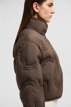 A visually striking design, the Beryl down jacket's geometric pattern is reminiscent of the curves of the brand's logo. The short puffer is crafted from nylon with an ultra-soft finish and paired with lightweight lining. Featured in an oversized silhouette, the versatile warmer adds a finishing touch to a range of looks. Designer Quilted Nylon Puffer Jacket, Personalized Jacket, Summer Gifts, Outerwear Outfit, Down Jackets, Oversized Silhouette, Fall Jackets, Shell Jacket, Dog Coats