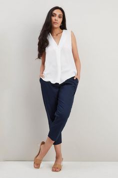 Trousers | Petite Stretch Crop Trousers | Wallis Crop Trousers, Oasis Fashion, Cropped Trousers, Fashion Face, Quick Delivery, Stretchy Material, New Outfits