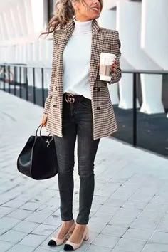 Business Attire For Young Women, Winter Business Outfits, Fall Fashion Coats, Business Casual Outfits For Women, Summer Work Outfits, Mode Casual, Classy Work Outfits, Professional Attire, Business Outfit