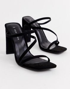 Black Square Heels, Square Sandals, Simple Heels, Hak Tinggi, Fancy Heels, Square Heels, Trendy Heels