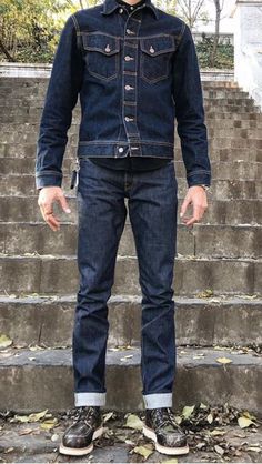 Mens Summer Fashion Beach, Mens Rugged, Men's Denim Style, Mens Fashion Casual Winter, Mens Fashion Photography, Mens Fashion Jeans