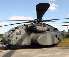 Helicóptero de la Marina de guerra — Imagen de stock Luxury Helicopter, Us Navy Aircraft, Flying Vehicles, Navy Aircraft, Military Life