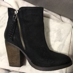 Steve Madden Ryatt Ankle Boots In Black Nubuck Leather. Worn Only Once, For A Few Hours. No Rips Or Stains. Very Comfortable. Just Too Big For My Liking. No Box For The Boots. There Is A Small Scratch On The Front Left Boot (Picture Shown) 3 1/2" Heel Height Side Zip Closure Nordstroms Description, "Sleek Nubuck Leather And A Sturdy Stacked Heel Heighten The Rugged, Utilitarian Vibe Of A Go-To Ankle Bootie" Casual Moto Boots With Stacked High Heel, Black Ankle Booties With Zipper Closure, Black Booties With Zipper For Fall, Black Booties With Zipper Closure For Fall, Black Heeled Boots With Round Toe And Heel Tab, Black Booties With Zipper Closure And Round Toe, Black Ankle Heeled Boots With Zipper Closure, Black Suede Booties With Stacked Heel, Black Suede Ankle Heeled Boots