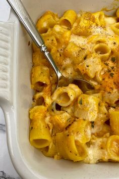 Butternut squash mac and cheese in a baking dish with a large serving spoon. Butternut Squash Mac And Cheese Baked, Baked Butternut Squash Mac And Cheese, Mac And Cheese Thanksgiving, Chef Bai, Butternut Squash Mac And Cheese Recipe, Squash Mac And Cheese, Butternut Squash Mac, Butternut Squash Mac And Cheese, Butternut Squash Pasta