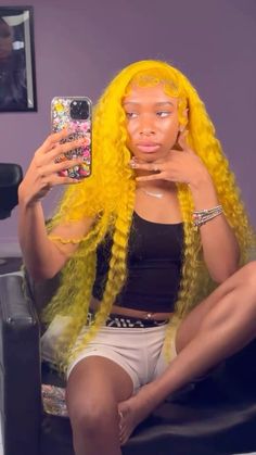 Yellow Deep Wave Wig, Colored Wigs Hairstyles, Yellow Wig Hairstyles, Colored Lace Fronts, Cute Wig Colors, Yellow Wigs On Black Women, Wig Hairstyles Color, Colored Wig Hairstyles, Color Wig Hairstyles