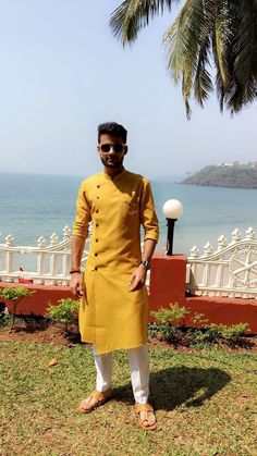 Haldi Ceremony Outfit, Mens Indian Wear, Boys Kurta Design, Design Kurta, Wedding Kurta For Men, Kurta Pajama Men, Groom Dress Men, Haldi Outfits, Indian Groom Wear