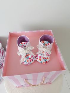 The cutest little baby shoes for a little bundle of joy! An easy DIY project for a Friday afternoon that will turn in the perfect baby shower gift, baptism shoes or cute accessories for your own little baby! You can use any scraps of fabric you have left from other sewing projects or you can make them match your baby's favorite outfits: the possibilities are endless with this pattern - you can create tons of cute baby shoes for your little one or even for selling :) These are great to gift for a newborn baby as they are soft, light weight and easy to put on. This listing includes the steps to make the baby shoes with hidden seams (fully lined). You can also choose other patterns from my Etsy shop, such as the PLAYFUL romper or the BLOSSOM dress and make a complete outfit in your favorite f Cute Pink Booties For First Birthday, Cute Pink First Birthday Booties, Cute Booties For First Birthday In Spring, Spring Gift Booties With Soft Sole, Handmade White Closed Toe Booties, Handmade Cute Booties, Cute Closed Toe Booties For First Birthday, Cute Soft Sole Booties As Gift, Cute Handmade Pink Booties