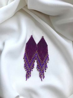 Purple Beaded Earrings Violet Seed Bead Earrings Long Purple - Etsy Ukraine Bead Loom Necklace, Caribou Tufting, Fringe Bead Earrings, Purple Beaded Earrings, Loom Necklace, Purple Beaded, Purple Earrings, Creating Jewelry, Earrings Long