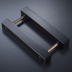 AMMOS / SLIDING DOOR HANDLE & LOCK SET - Handle Shop Couture Indoor Sliding Doors, Black Sliding Door, Sliding Door Handle, Sliding Door Handles, Door Handle Sets, Door Hardware Interior, Cabinet Hardware Pulls, Window Handles, Lock Set