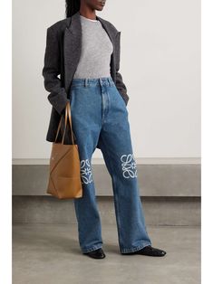 Loewe Pants Outfit, Loewe Jeans Outfit, Loewe Clothes, Loewe Jeans, 2025 Spring, Androgynous Style, Designer Jeans For Women, Loewe Anagram, Dress Idea