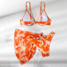 Brand Name:Swmmer LiketPattern Type:PrintOrigin:CN(Origin)Support Type:UnderwireMaterial:PolyesterAge:Ages 18-35 Years OldWaist:Mid WaistItem Type:Bikinis SetGender:WOMENFit:Fits true to size, take your normal sizeStyle:Young StyleWith Pad:YesYear:Bikinis 2021 MujerStyle:Brazilian swimsuit femaleFeature:separate female swimsuitGender:swimming suit for womenSuitable:Bathing suit womenItem:biquini summer beach wear free shipping brazilType:bikini woman swimwearDesign:Push up two piece suitColor:Bl Tie-dye Swimwear For Summer Pool, Summer Tie-dye Swimwear For Pool, Summer Tie Dye Swimwear For Pool, Tie Dye Swimwear For Summer Pool Days, Summer Tie Dye Triangle Top Swimwear, Tie Dye Triangle Top Swimwear For Summer, Tie Dye Swimwear For Pool In Summer, Summer Tie Dye Swimwear For Swimming, Tie-dye Triangle Top Swimwear